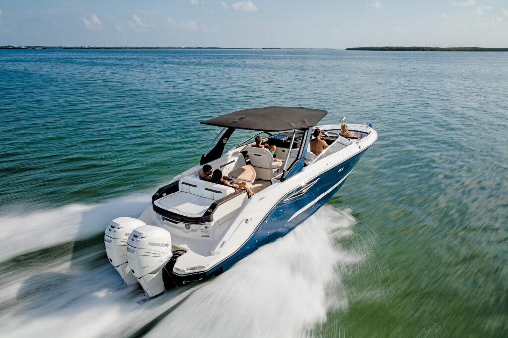 SEA RAY SLX 310 OUTBOARD