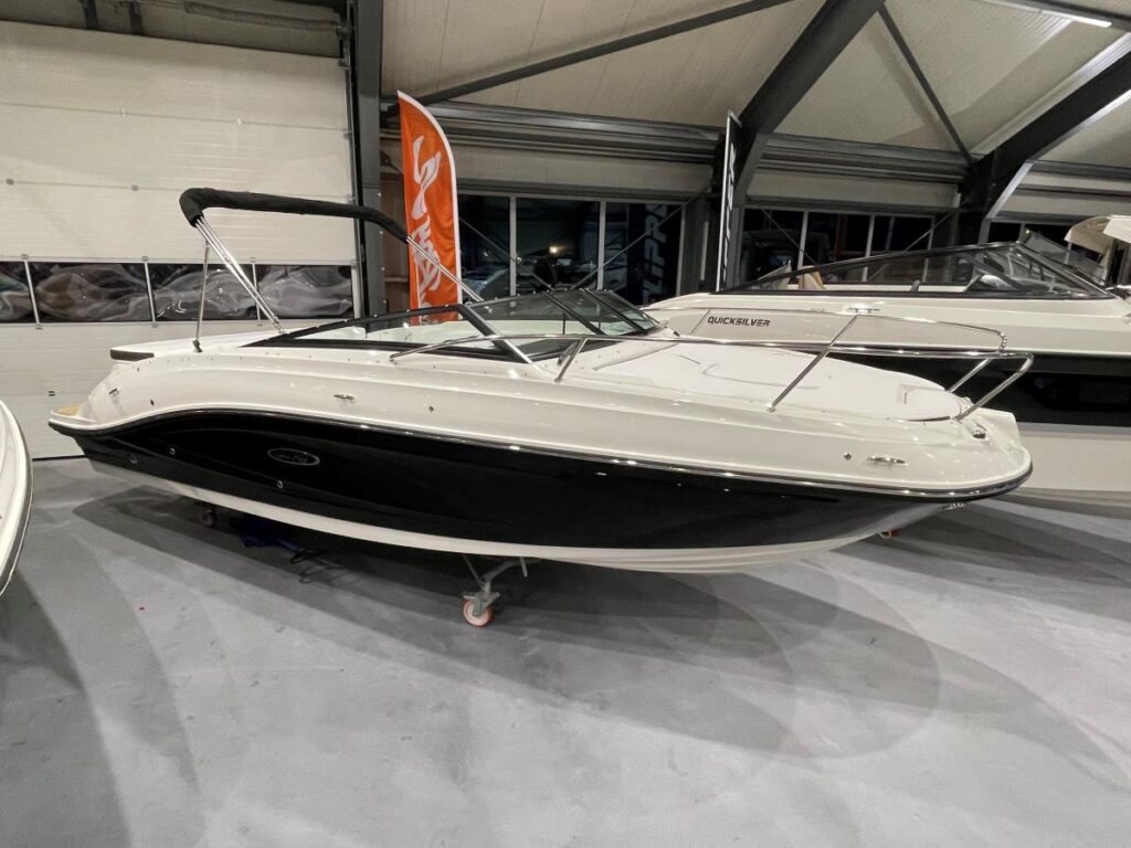 sea ray sun sport 230