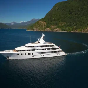 INVICTUS Motor yacht for sale